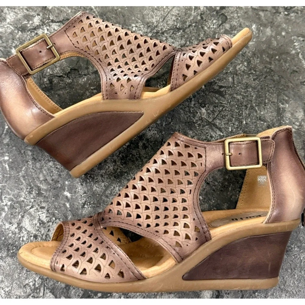 Earth danae leather